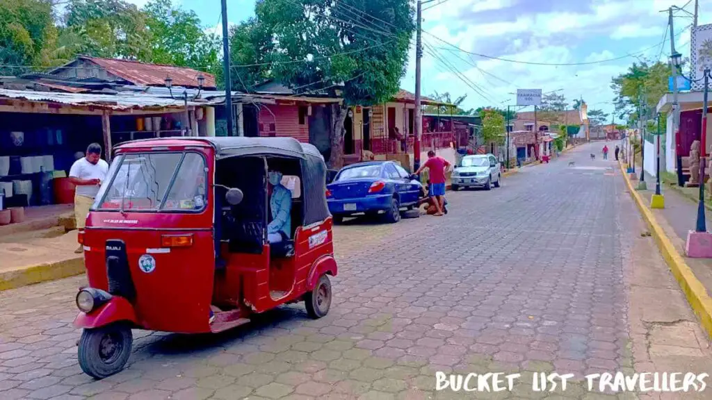 San Juan de Oriente Nicaragua Tuk-Tuk