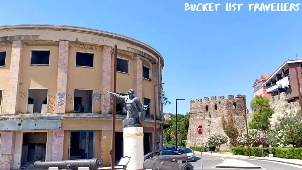 Degradimi i hotel Vollgës Durrës Albania
