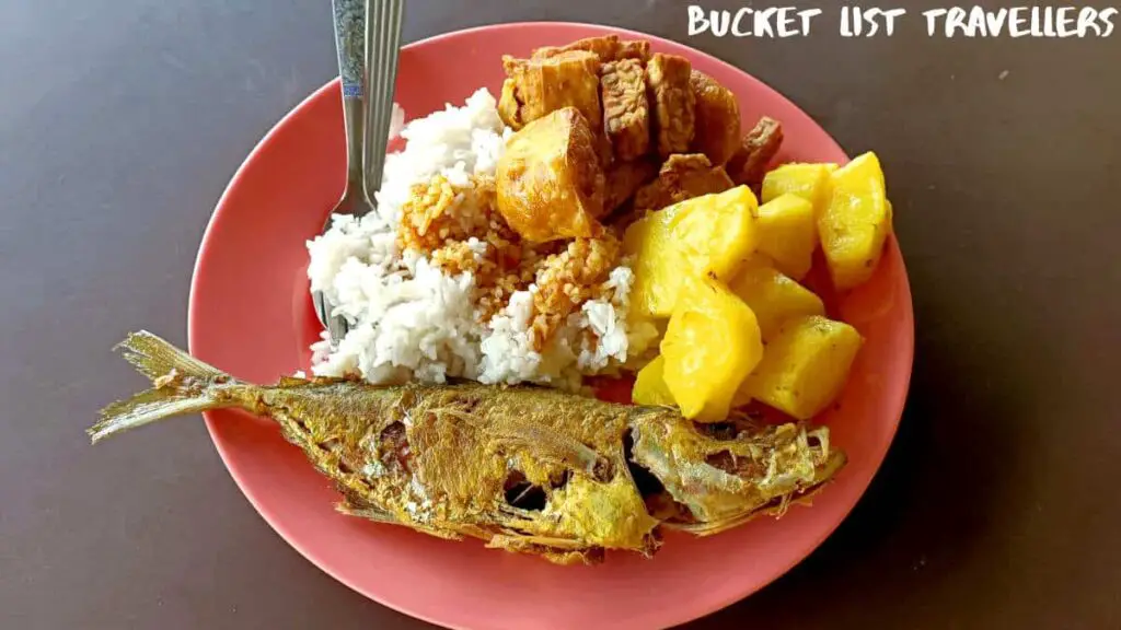 Fish, Pineapple and Soy-Medan Selera Warong 16 Mersing Malaysia