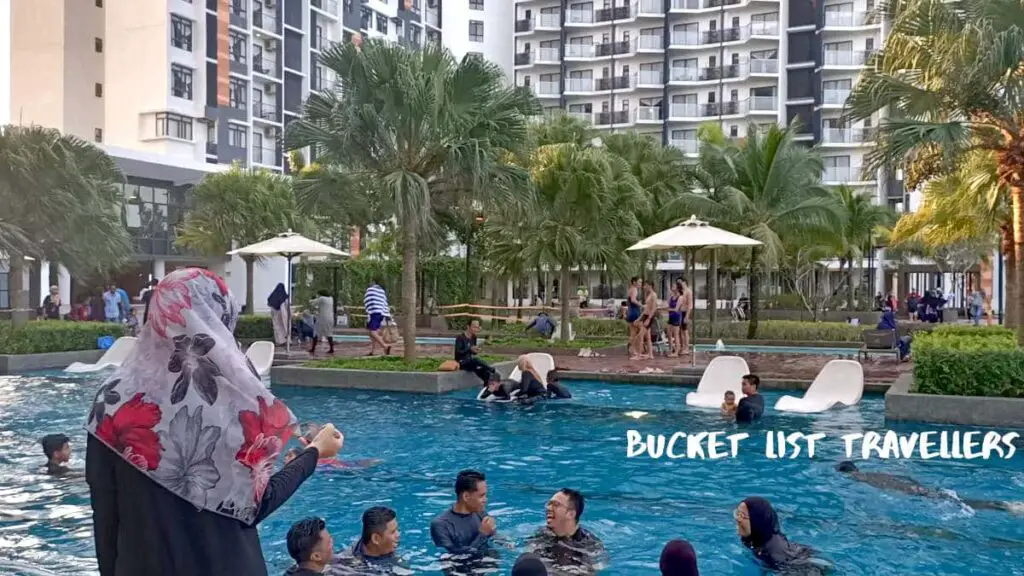 Pool-Airbnb Timurbay Kuantan Malaysia