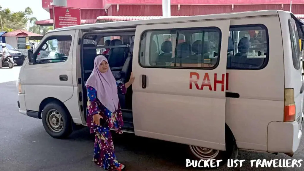 Rahmat Alam Minibus from Kuala Rompin to Pekan Malaysia