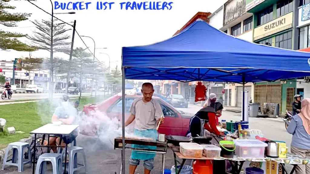 Street Food Mersing Malaysia-Warung Kroni Corner