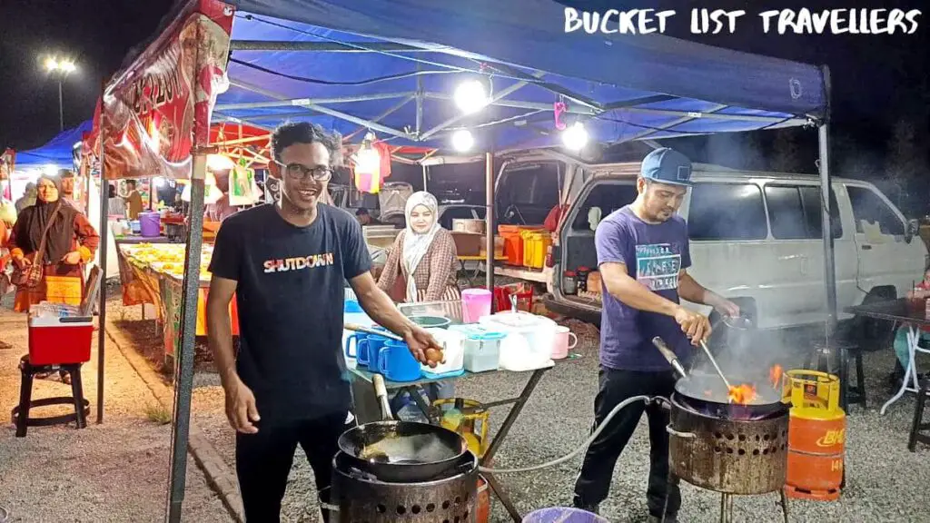 Cooking-Night Market at Pulau Warisan Kuala Terengganu Malaysia