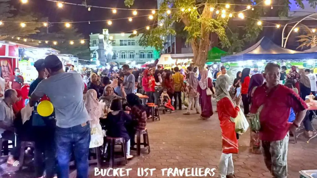 Crowd - Medan Mara Night Market Kota Bharu Malaysia